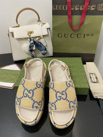 GUCCI MONOGRAM PLATFORM ROUND TOE RUBBER SOLE - Q078