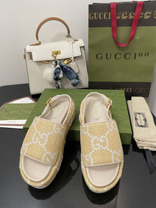 GUCCI MONOGRAM PLATFORM ROUND TOE RUBBER SOLE - Q080