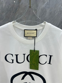 GUCCI OVERSIZE T-SHIRT WITH INTERLOCKING G - X019