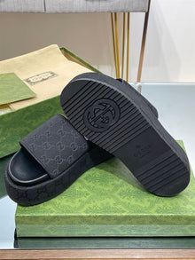 GUCCI PLATFORM SLIDE SANDAL - Q040