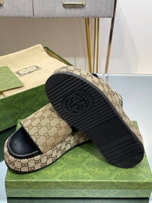 GUCCI PLATFORM SLIDE SANDAL - Q041