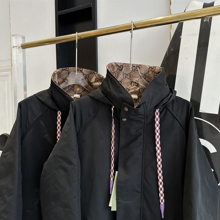 GUCCI REVERSIBLE GG CANVAS JACKET - CA005