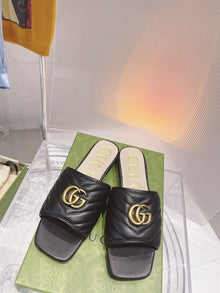 GUCCI SLIDE WITH DOUBLE G - Q068