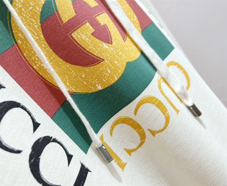 GUCCI VINTAGE LOGO HOODIE - H026