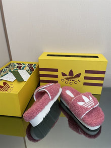 GUCCI x ADIDAS GG PLATFORM SANDAL - Q064