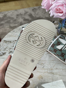 GUCCI x ADIDAS SLIDE  SANDAL - Q082