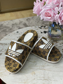 GUCCI x ADIDAS SLIDE  SANDAL - Q085