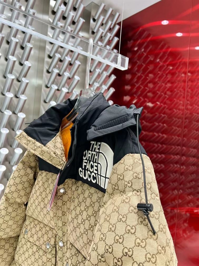 GUCCI X THE NORTH FACE GG PADDED SHORT JACKET - CA030