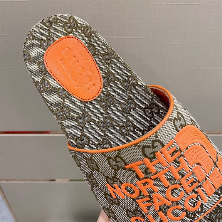 GUCCI x THE NORTH FACE GG SLIDE - Q108