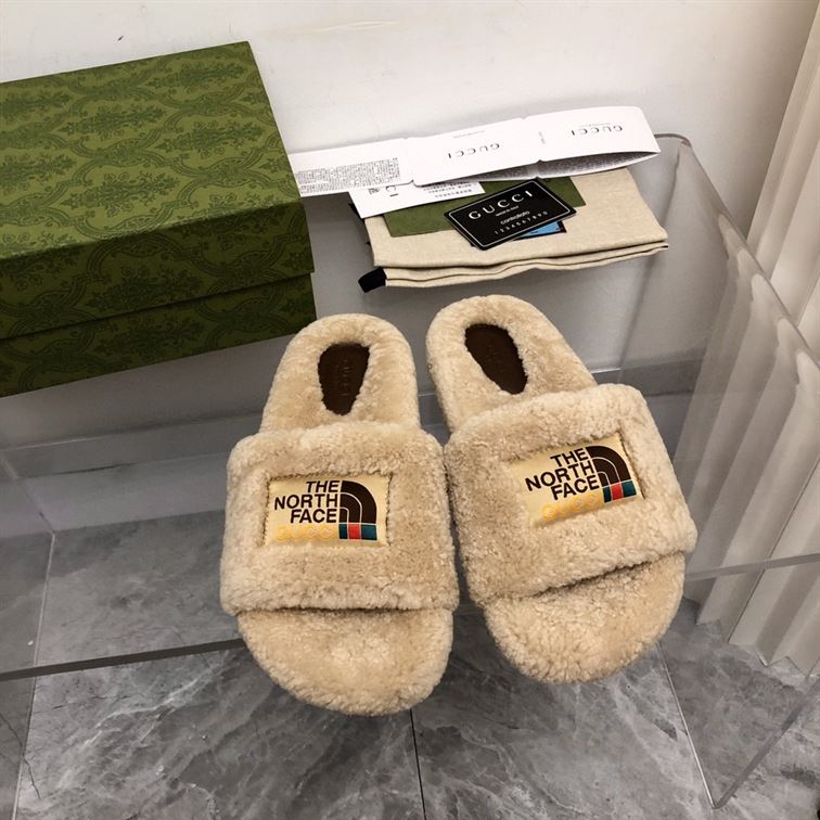 GUCCI x THE NORTH FACE SLIDE - Q055