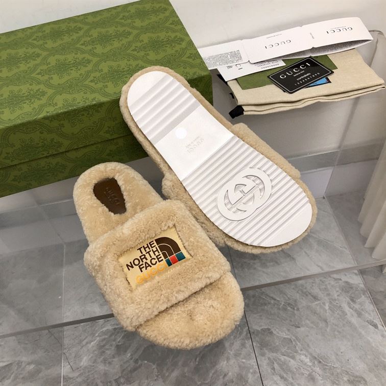 GUCCI x THE NORTH FACE SLIDE - Q055