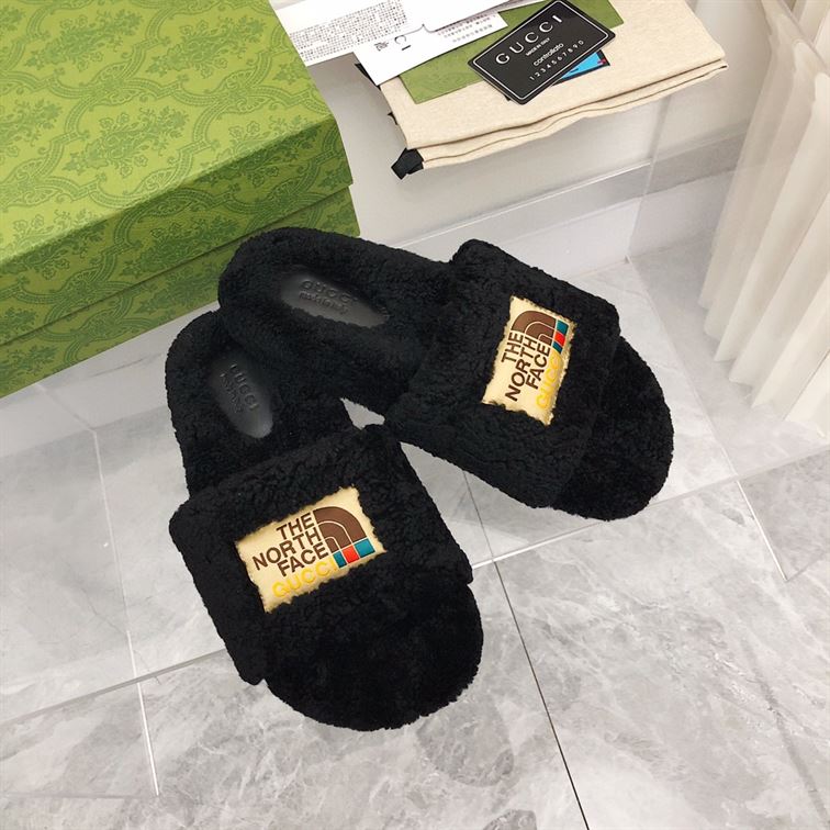 GUCCI x THE NORTH FACE SLIDE - Q056