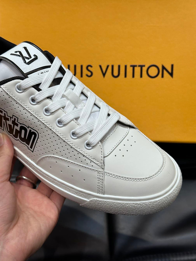 LOUIS VUITTON CHARLIE SNEAKER - L008