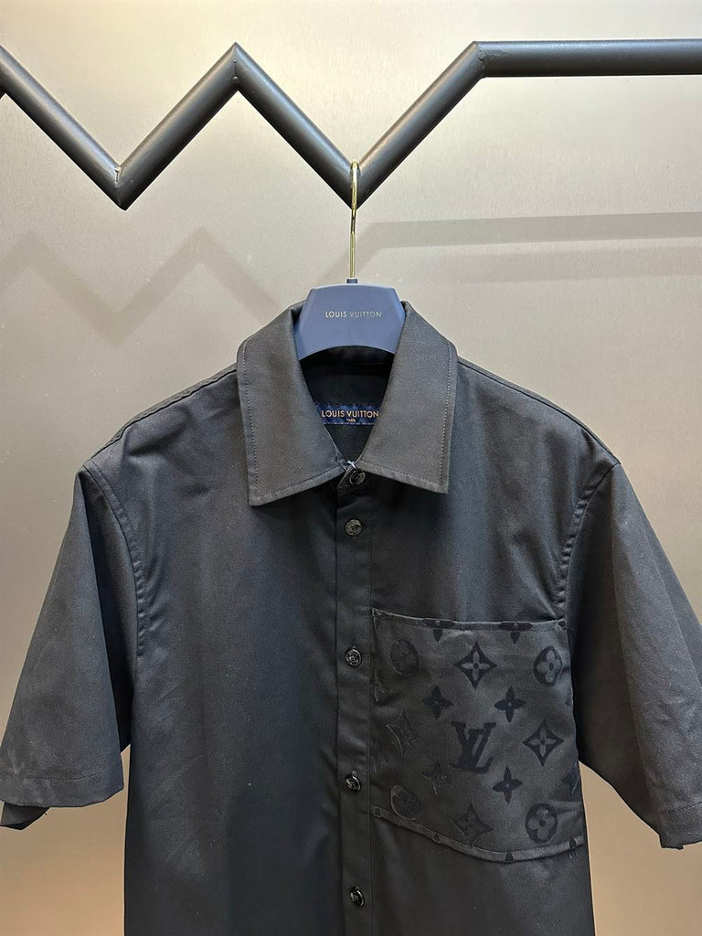 LOUIS VUITTON FLOCKED SHORT-SLEEVED COTTON SHIRT - V030