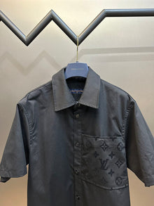 LOUIS VUITTON FLOCKED SHORT-SLEEVED COTTON SHIRT - V030