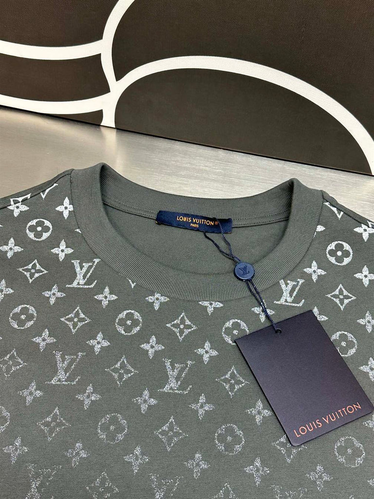 LOUIS VUITTON GRADIENT COTTON T-SHIRT - V070