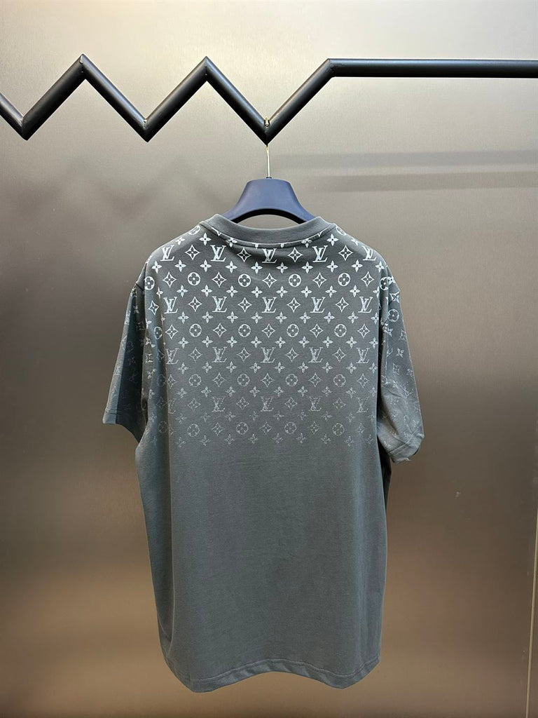 LOUIS VUITTON GRADIENT COTTON T-SHIRT - V070