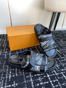 LOUIS VUITTON HONOLULU MULE SANDAL - S031