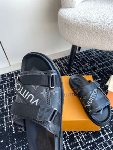 LOUIS VUITTON HONOLULU MULE SANDAL - S032