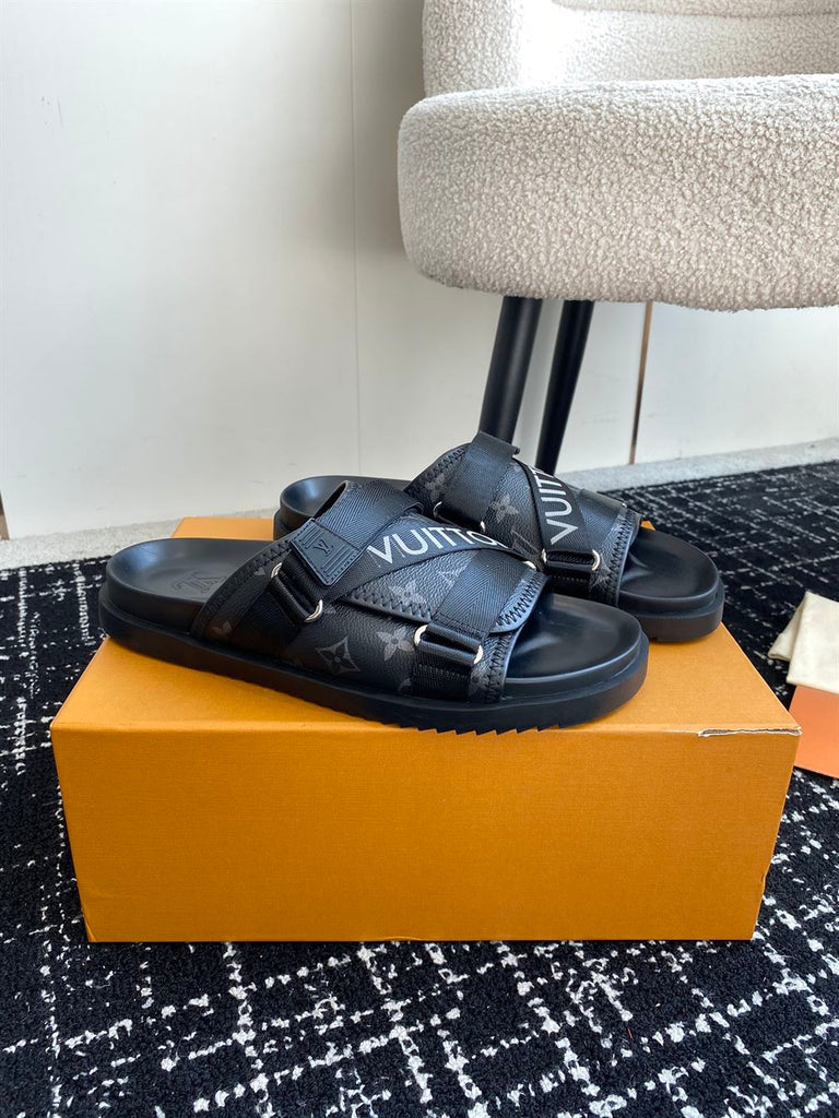 LOUIS VUITTON HONOLULU MULE SANDAL - S032