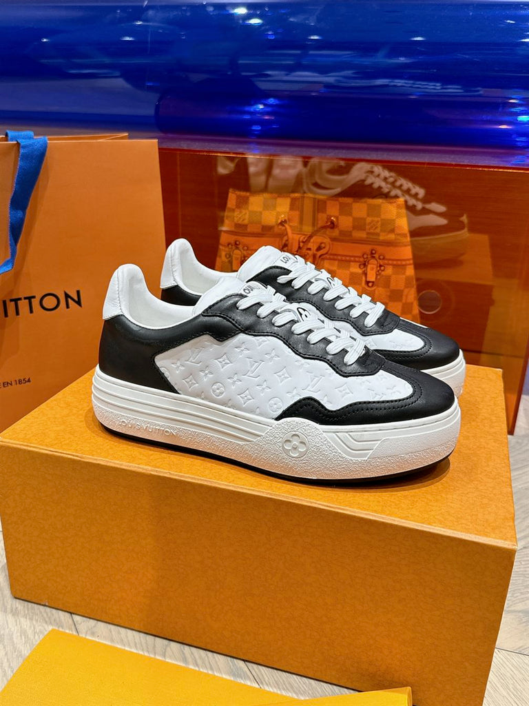 LOUIS VUITTON GROOVY PLATFORM SNEAKER - L144