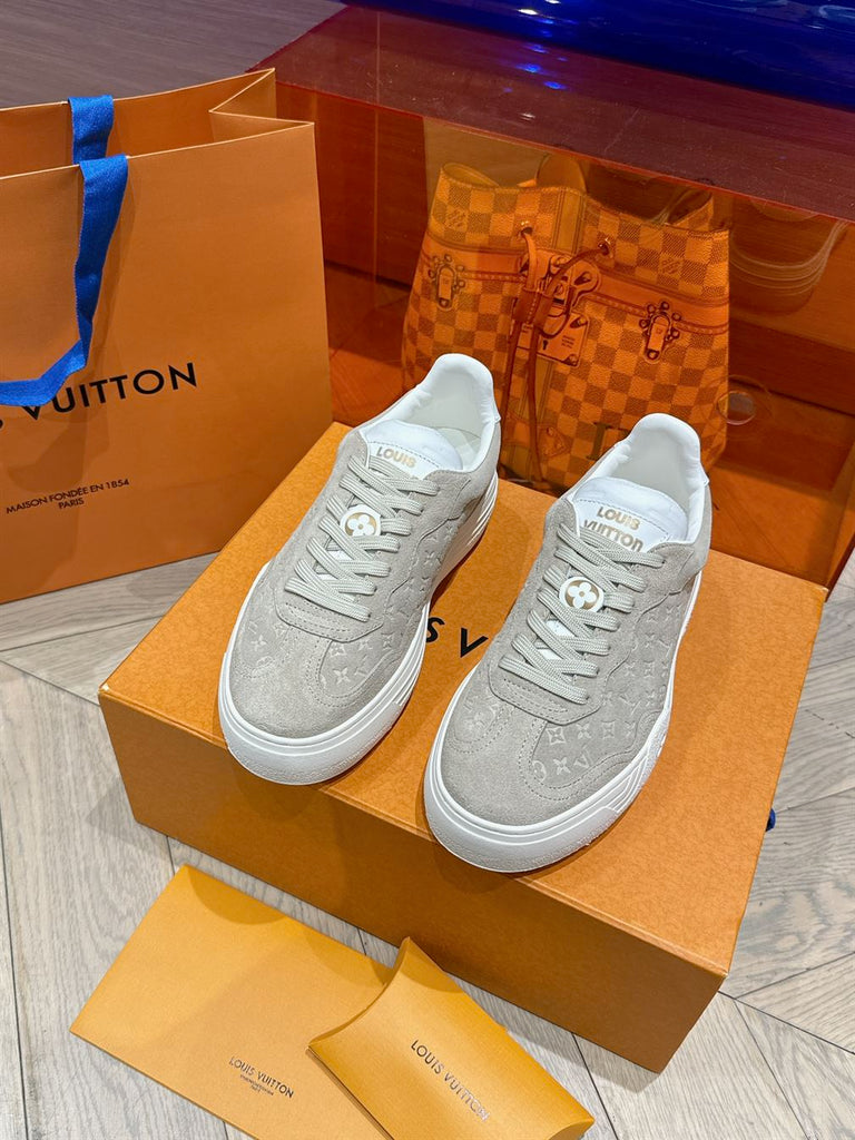 LOUIS VUITTON GROOVY PLATFORM SNEAKER - L145