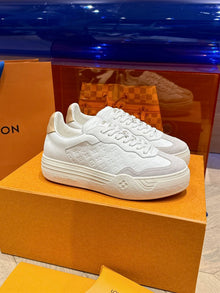 LOUIS VUITTON GROOVY PLATFORM SNEAKER - L146