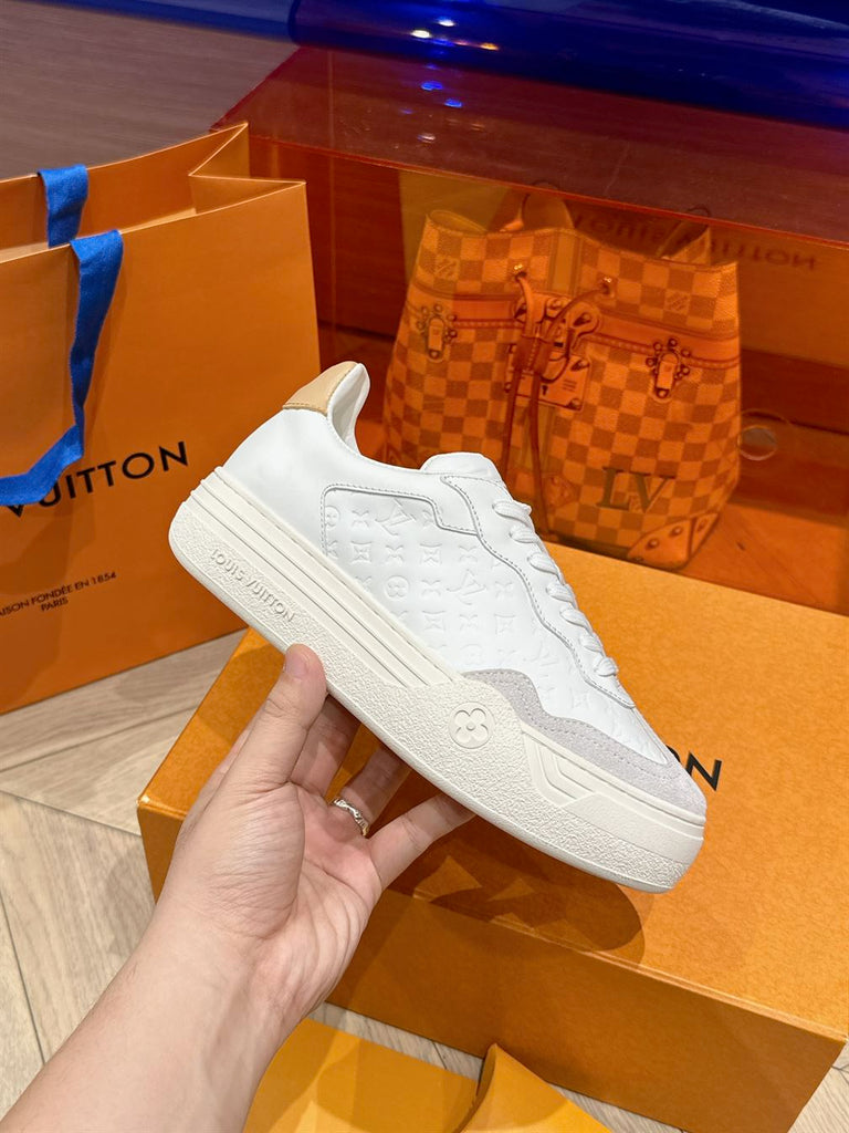 LOUIS VUITTON GROOVY PLATFORM SNEAKER - L146