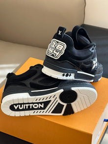 LOUIS VUITTON LV SKATE SNEAKER BLACK WHITE - L081