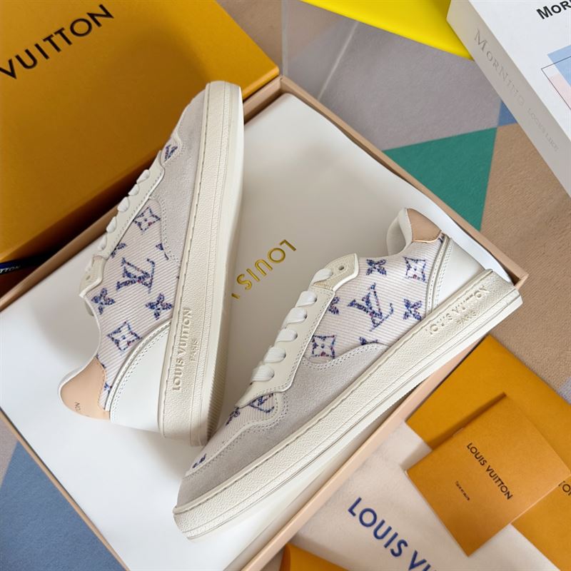 LOUIS VUITTON LV STADIUM SNEAKER - L104