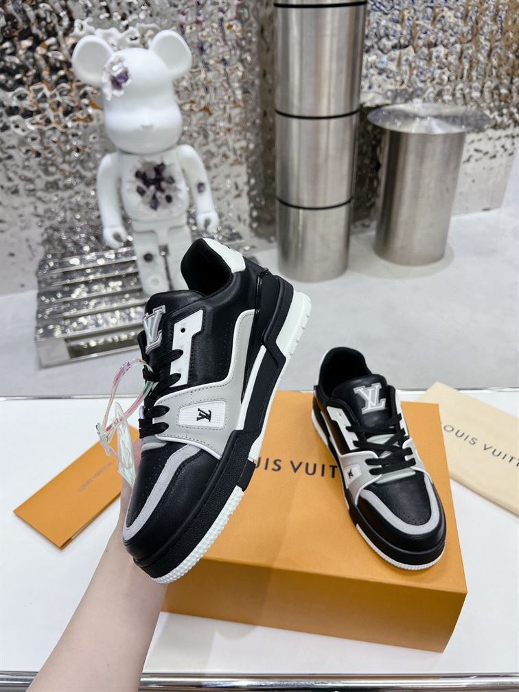 LOUIS VUITTON LV TRAINER BLACK GREY WHITE - L096