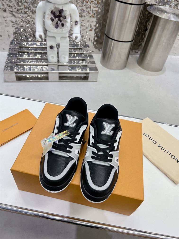 LOUIS VUITTON LV TRAINER BLACK GREY WHITE - L096