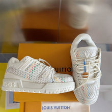 LOUIS VUITTON LV TRAINER MAXI SNEAKER - L017