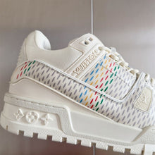 LOUIS VUITTON LV TRAINER MAXI SNEAKER - L017