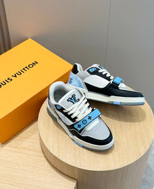 LOUIS VUITTON LV TRAINER SNEAKER BLUE - L067