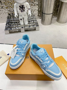 LOUIS VUITTON LV TRAINER SNEAKER BLUE - L093