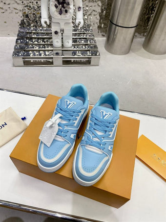 LOUIS VUITTON LV TRAINER SNEAKER BLUE - L093