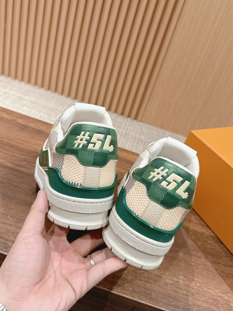 LOUIS VUITTON LV TRAINER SNEAKER GREEN - L042