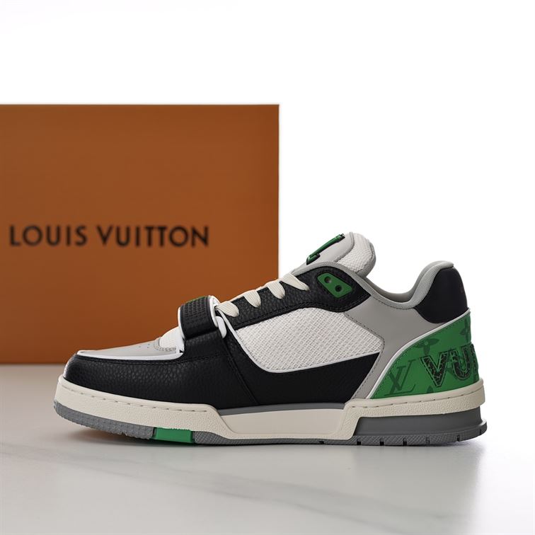 LOUIS VUITTON LV TRAINER SNEAKER GREEN - L058