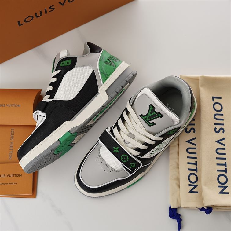 LOUIS VUITTON LV TRAINER SNEAKER GREEN - L058