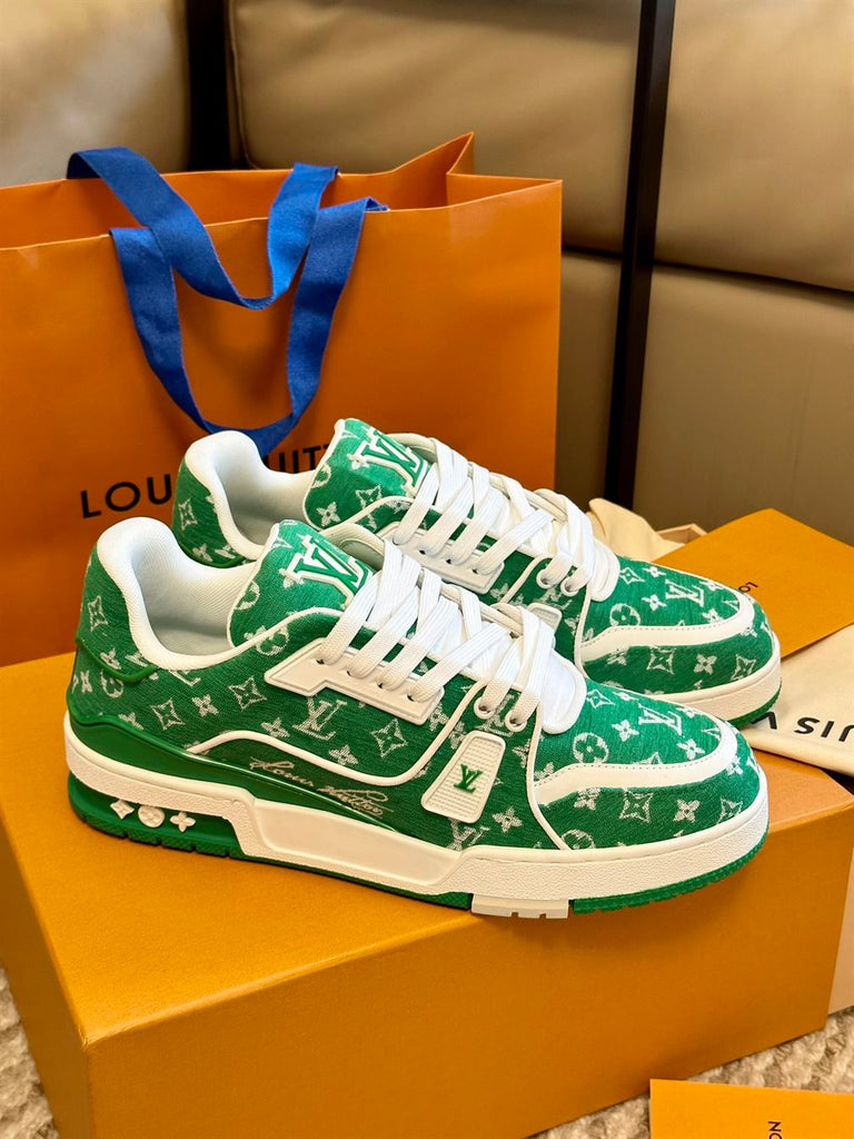 LOUIS VUITTON LV TRAINER SNEAKER GREEN - L135