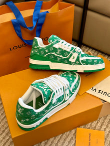 LOUIS VUITTON LV TRAINER SNEAKER GREEN - L135