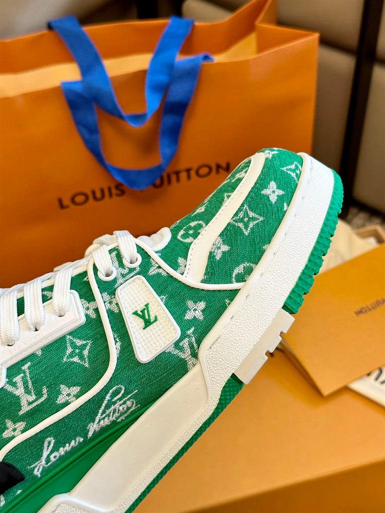 LOUIS VUITTON LV TRAINER SNEAKER GREEN - L135