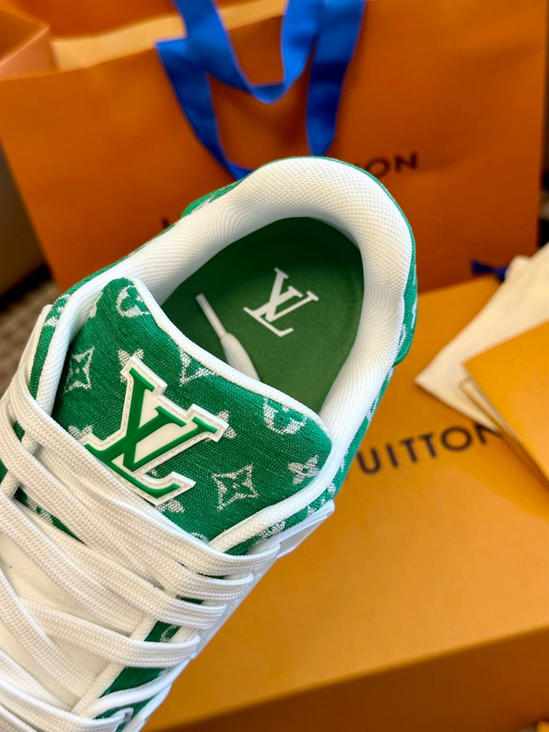 LOUIS VUITTON LV TRAINER SNEAKER GREEN - L135