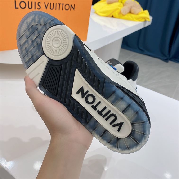 LOUIS VUITTON LV TRAINER SNEAKER - L140