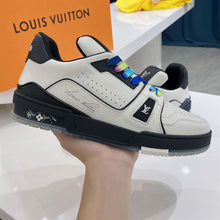 LOUIS VUITTON LV TRAINER SNEAKER - L140