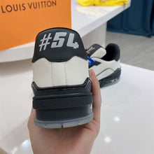 LOUIS VUITTON LV TRAINER SNEAKER - L140