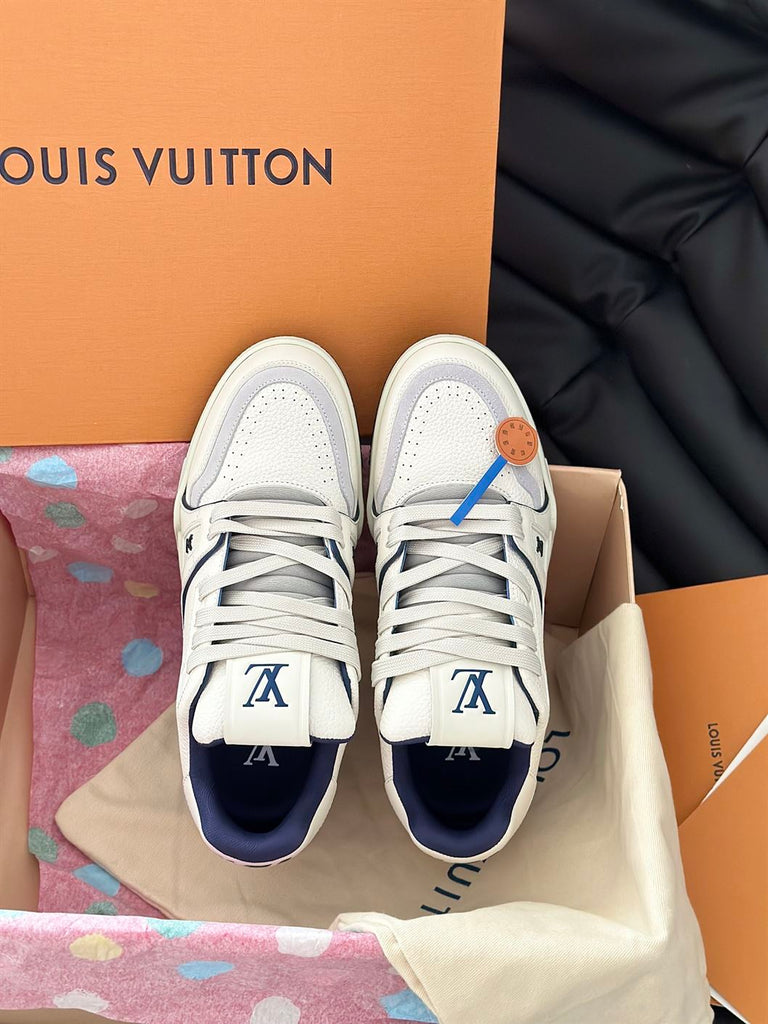 LOUIS VUITTON LV TRAINER SNEAKER MARINE - L063