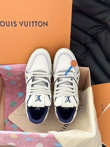 LOUIS VUITTON LV TRAINER SNEAKER MARINE - L063