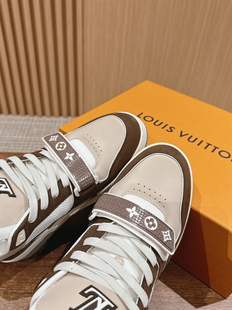 LOUIS VUITTON LV TRAINER SNEAKER MOKA - L057